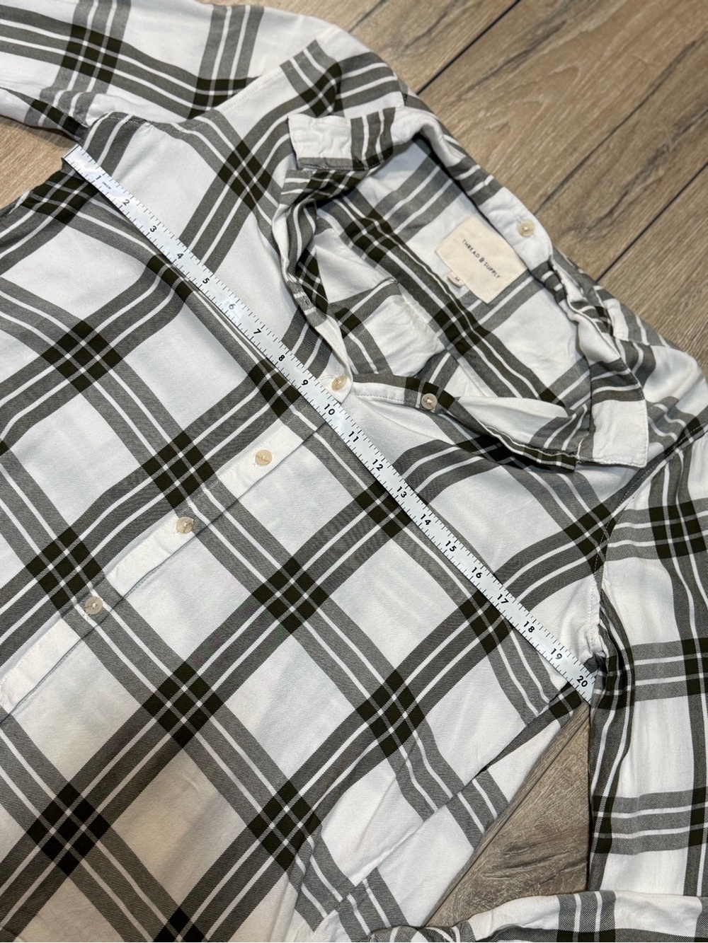 Thread & Supply Cream &  Green Plaid Long Sleeve Button Down Shirt Medium - Picture 11 of 15